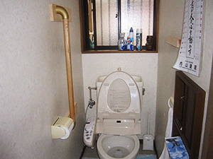 浜松市中区　　F様邸　　ﾄｲﾚ手摺取付工事